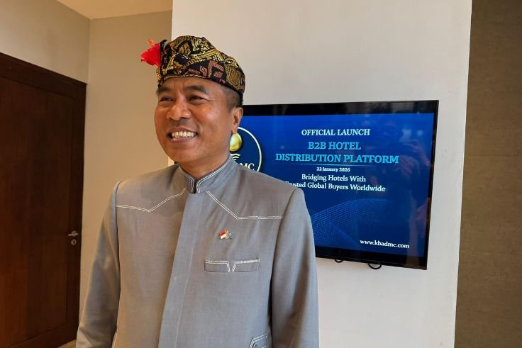 CEO of KBA DMC I Putu Winastra, S.AB., M.A.P., during the launch of the Tour Plan DX B2B platform in Bali.